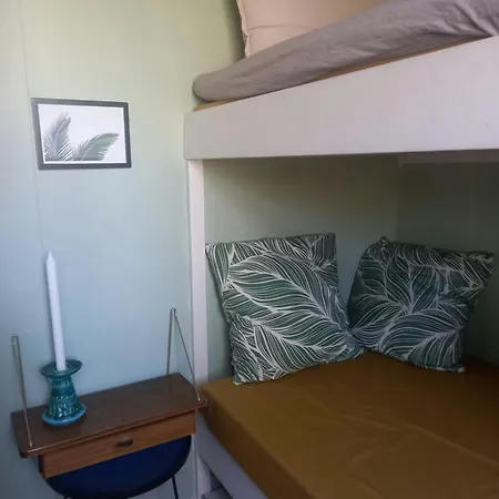 Enjoy The Unique Nature In The Retro Feriehus Kårup